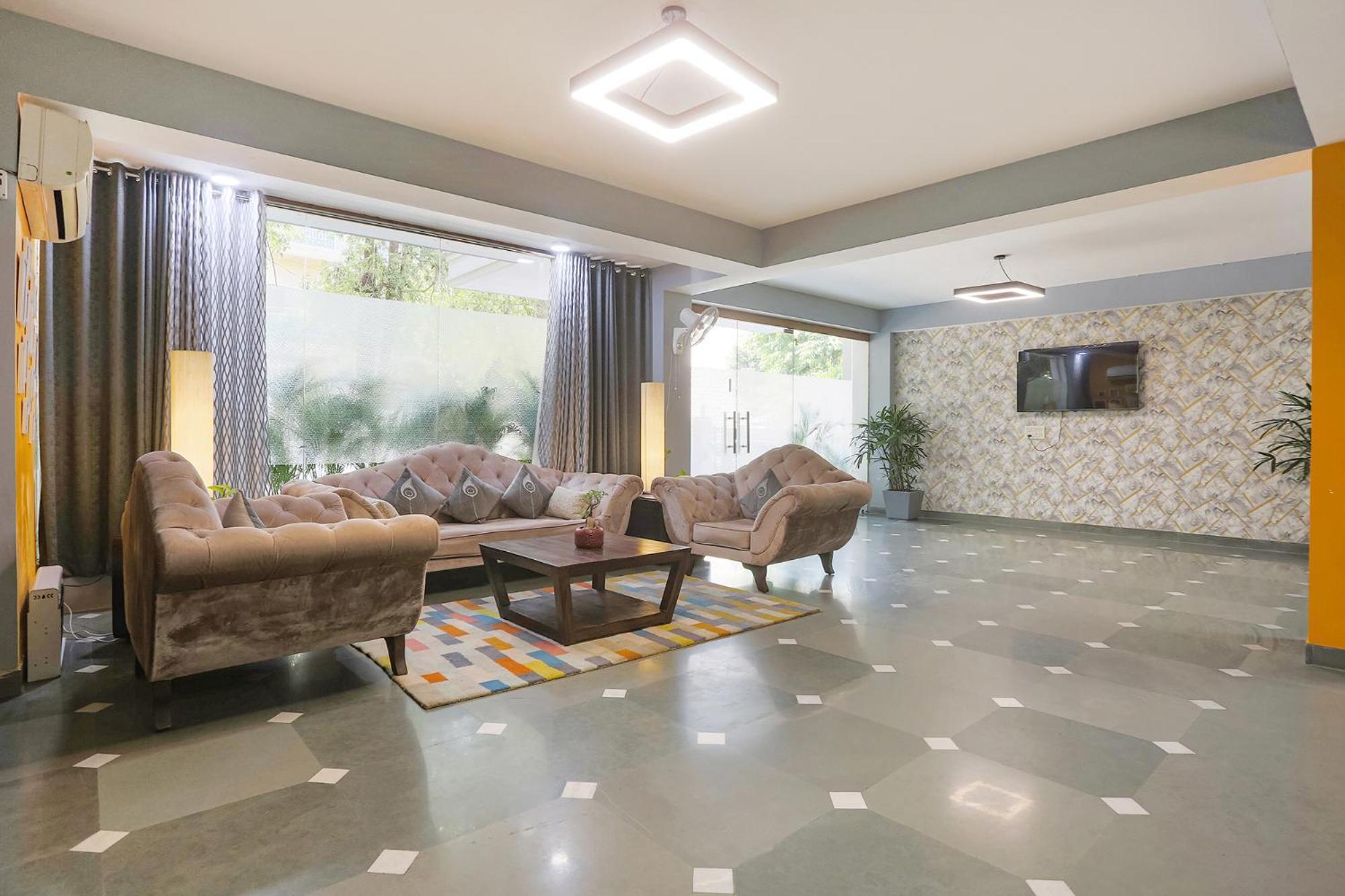 Fabhotel New Journey Hospitality Gurgaon Exterior photo