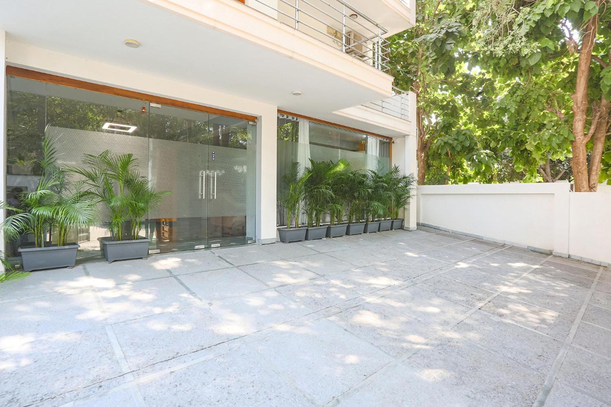 Fabhotel New Journey Hospitality Gurgaon Exterior photo